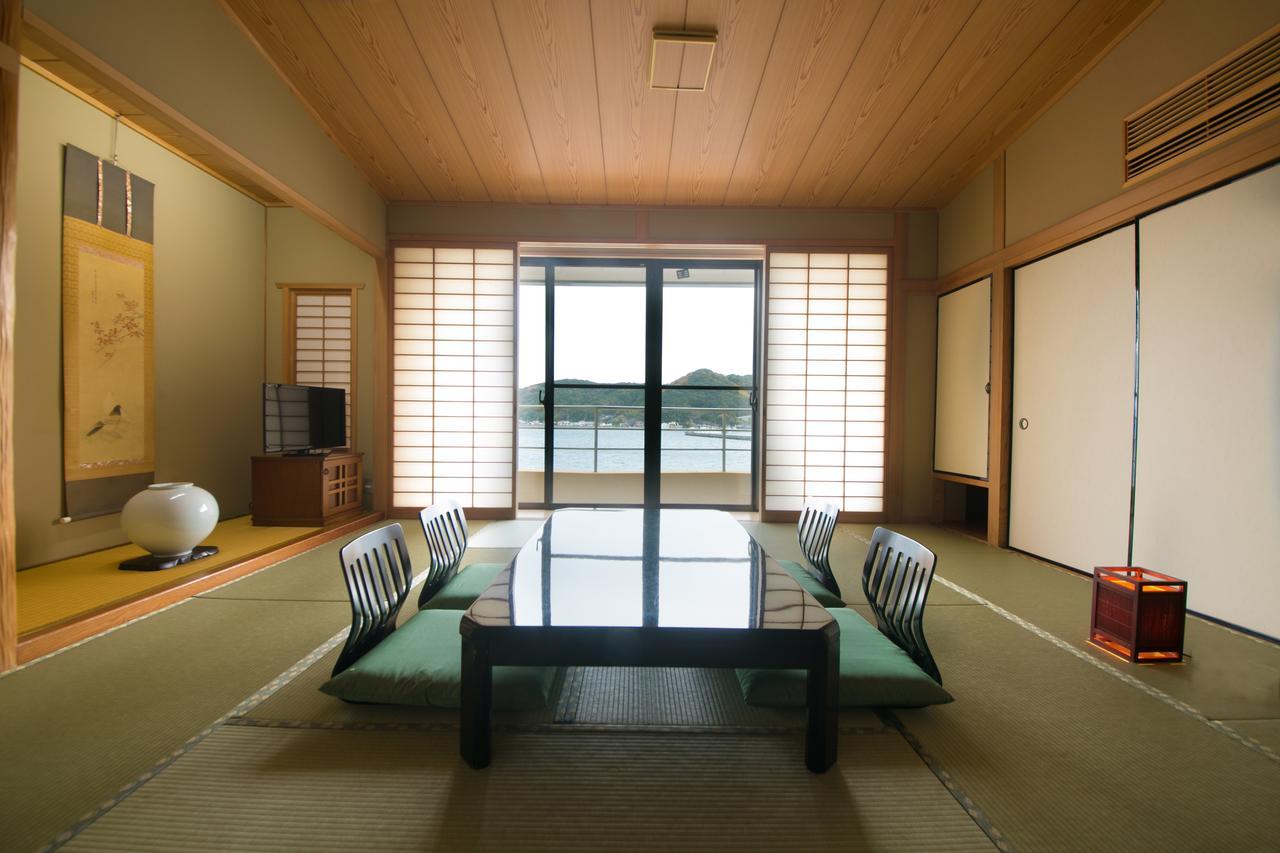 Hotel Matsuura Saiki Exterior foto